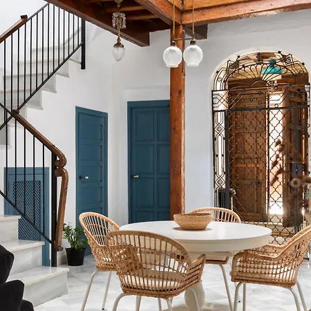 Magno Apartments Virgenes Luxury House Siviglia Esterno foto